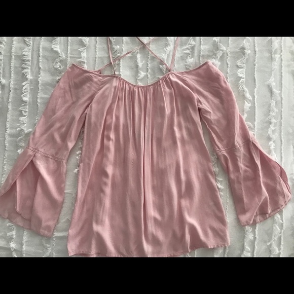 Pink off the shoulder Tobi top - Picture 2 of 8